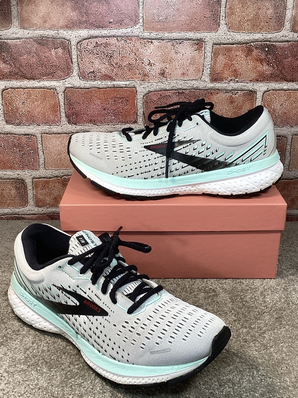 Brooks Ghost 13 Women’s running shoes sneakers size 10